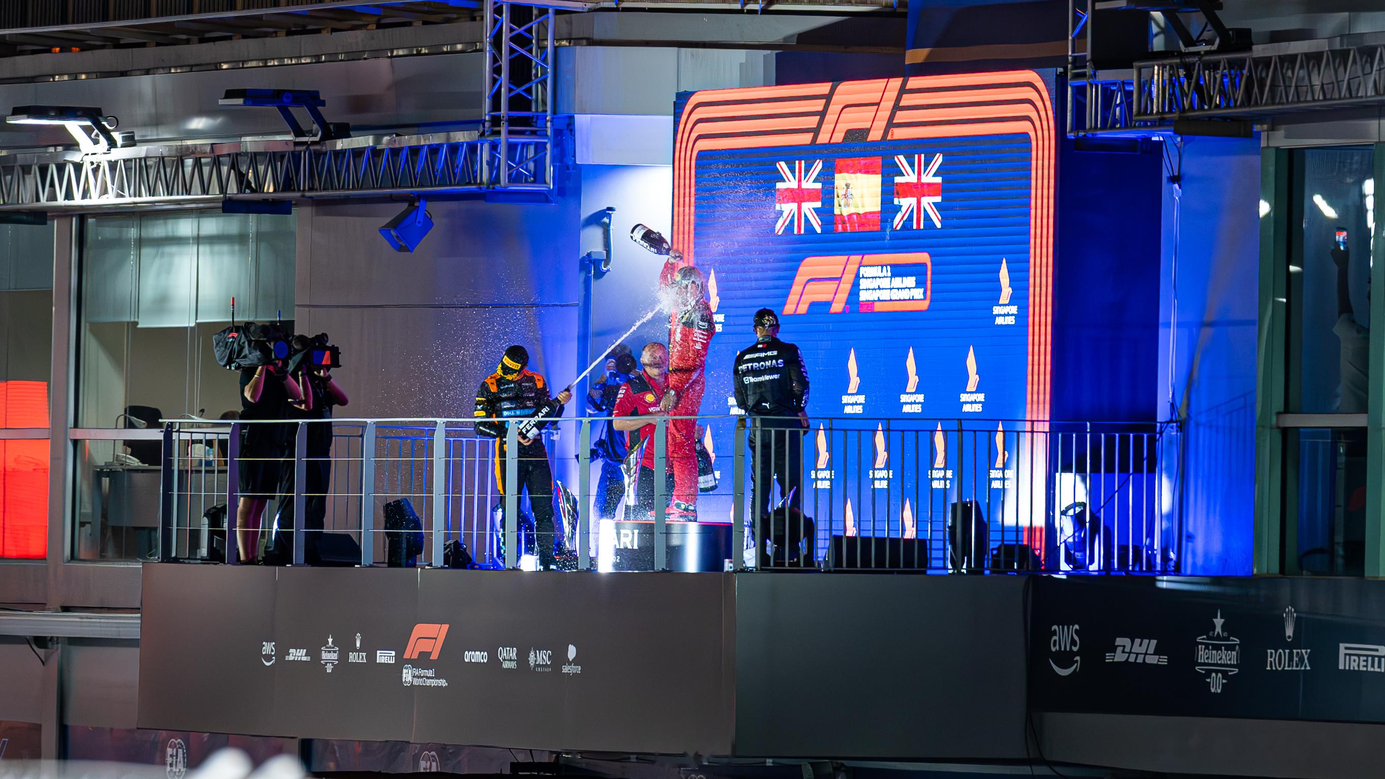 F1颁奖台f1颁奖台为什么有四个 F1颁奖台f1颁奖台为什么有四个